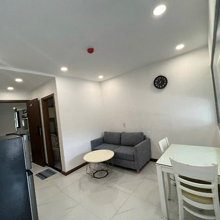 Smiley Apartment Quan 2 Ho Chi Minh City Exterior photo